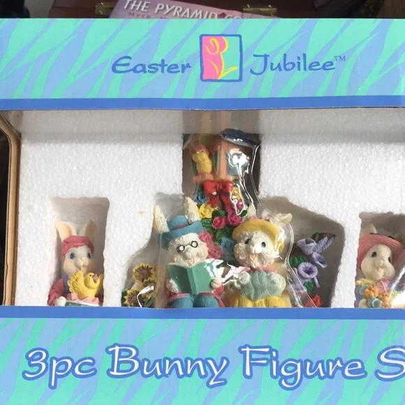 NWT Vintage 1990s Easter Jubilee Three-Piece Bunny Figure set - Picture 1 of 5
